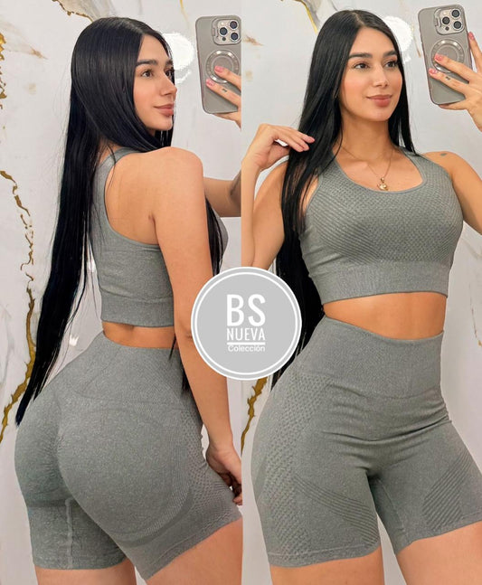 CONJUNTO LICRA IMPORTADO TALLA UNICA: SIRVE SML